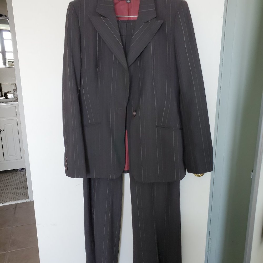 Anne Klein 2 pce brown stripe pantsuit
